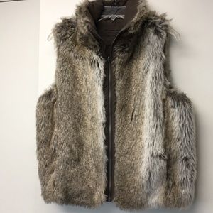 Reversible faux fur vest